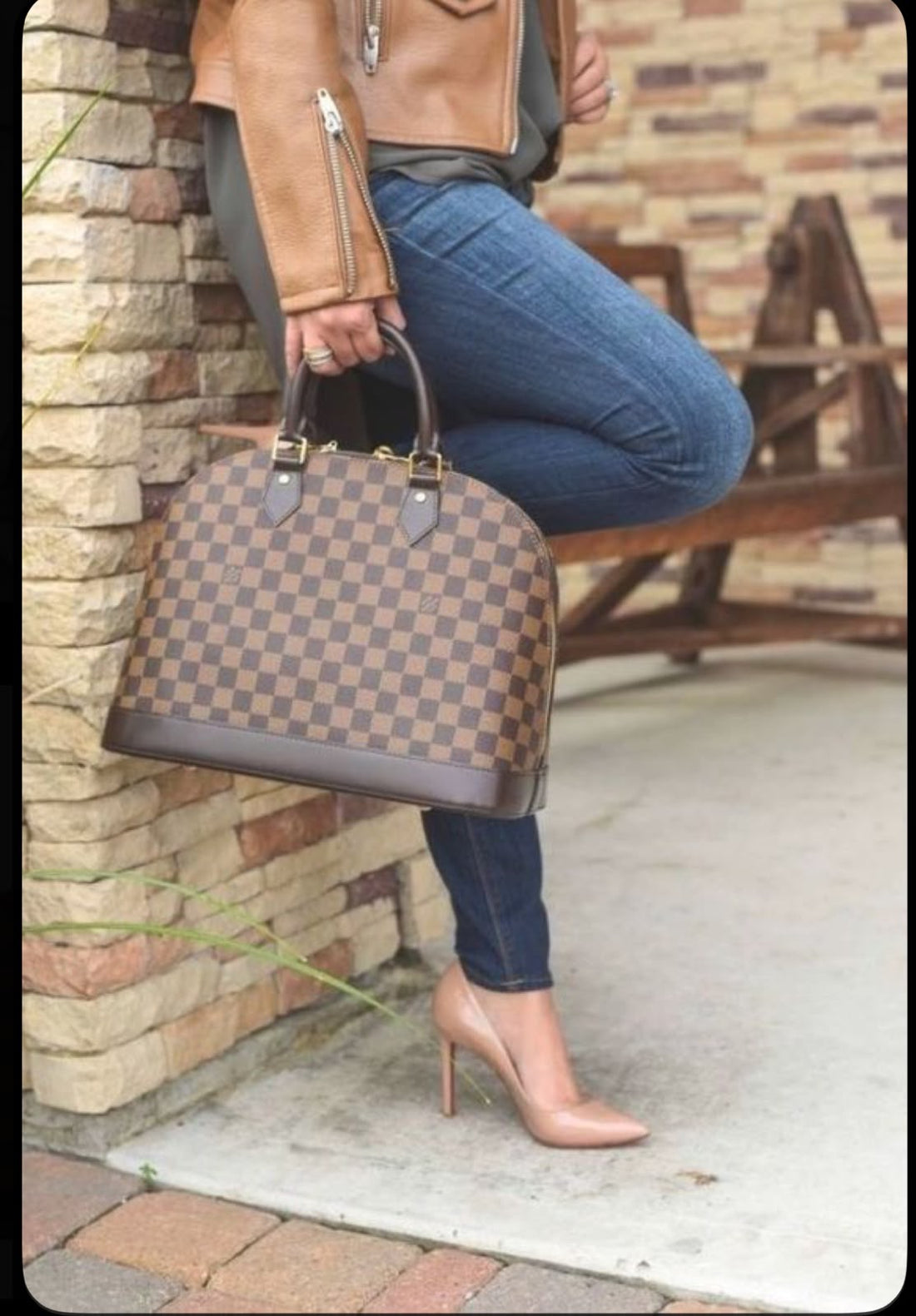 Louise Vuitton- Damier Ebene Alma