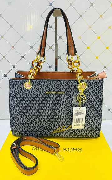 MICHAEL KORS SIGNATURE TOTE BAG